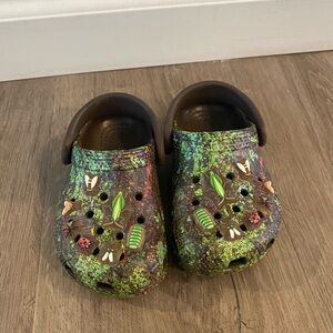 CROCS Kids Green and Brown Bug Clog Slippers